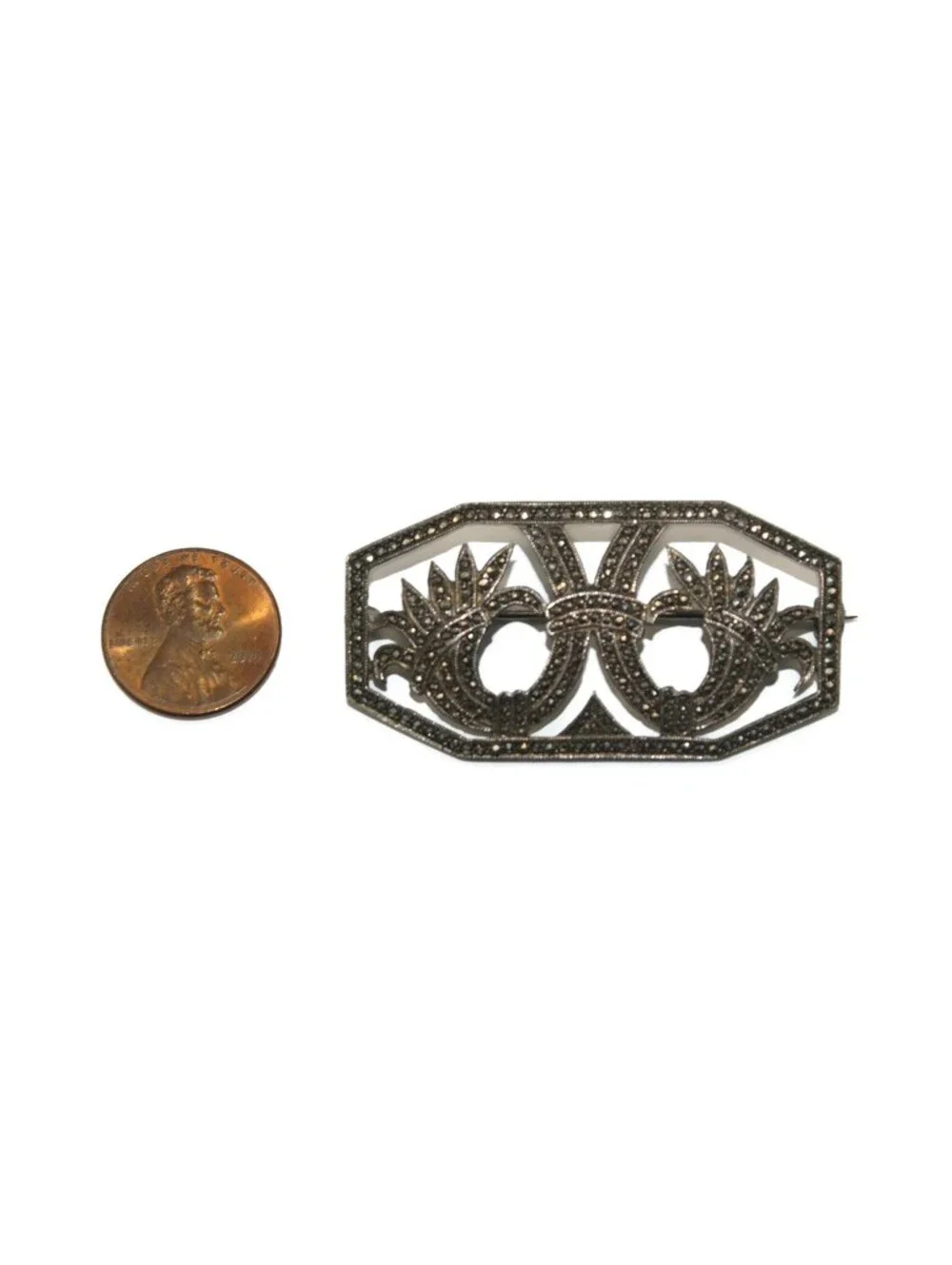 Art Deco Vintage Sterling Silver and Marcasite Floral Design Brooch.